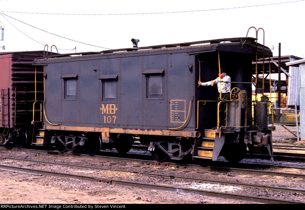 Meridian & Bigbee caboose #107